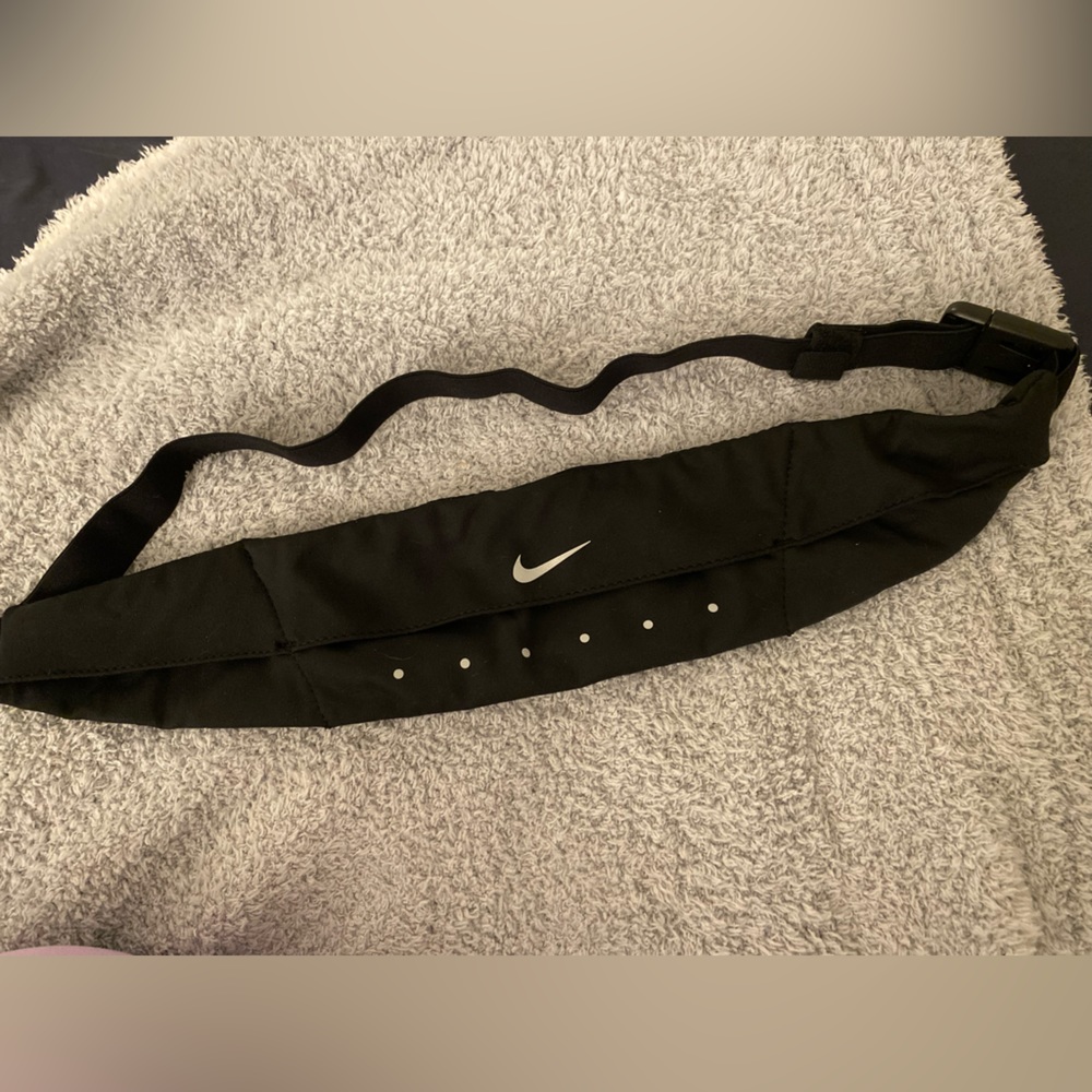 Brand New Nike Running Belt - Flap Pocket